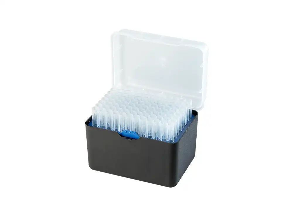 AHN-myTip®-1250-µL-clear-racked
